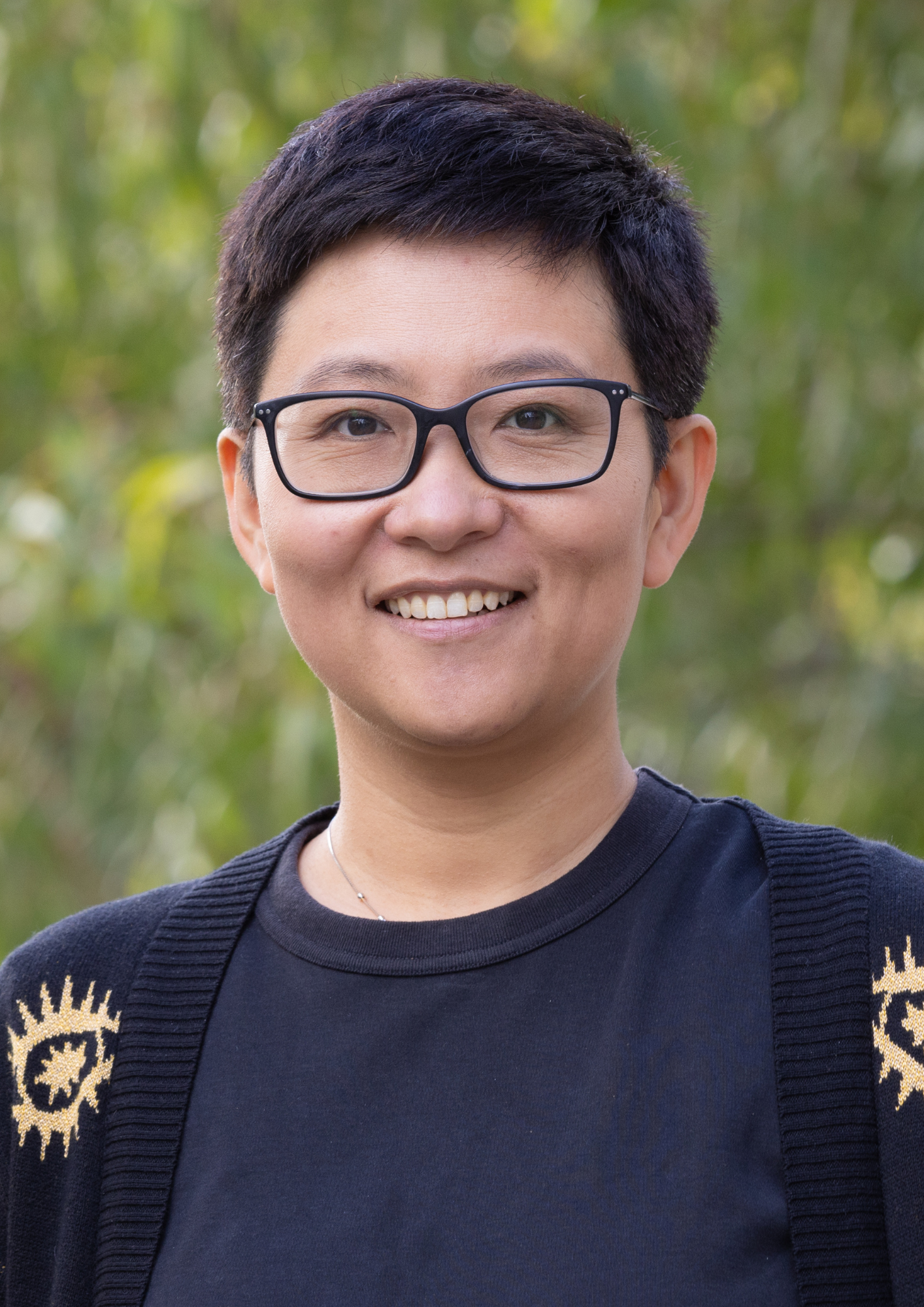 Associate Professor Caroline Gao picture