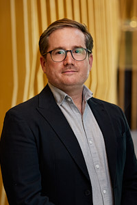 Associate Professor Dominic Dwyer picture