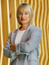 Professor Jo Robinson AM picture